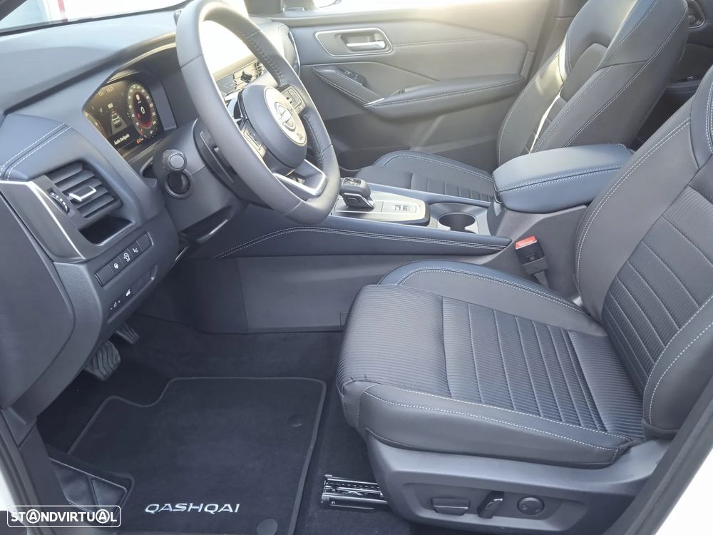 Nissan Qashqai 1.3 DIG-T Tekna TT+SKY Xtronic - 12