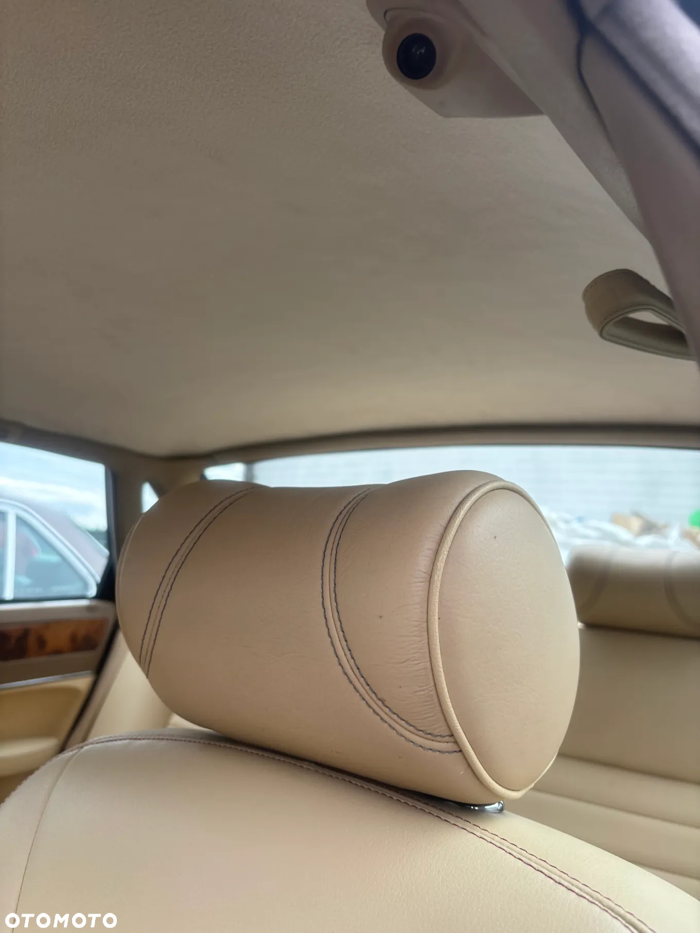Jaguar XJ Soverign 3.2i - 10