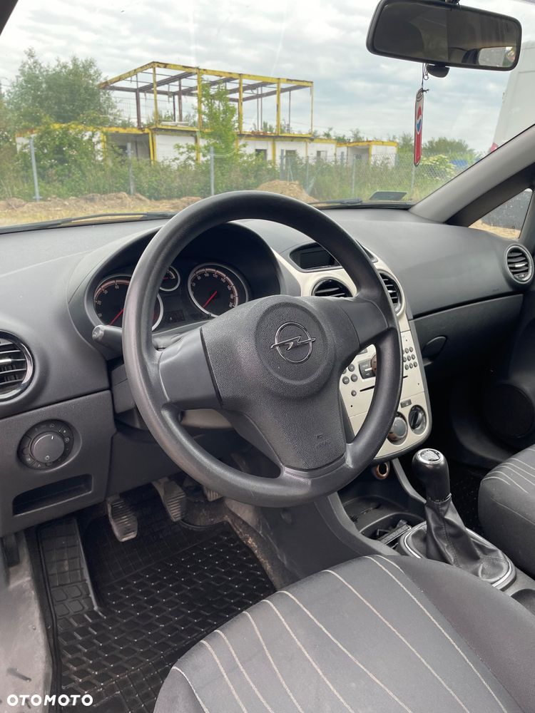 Opel Corsa 1.2 16V Enjoy - 12