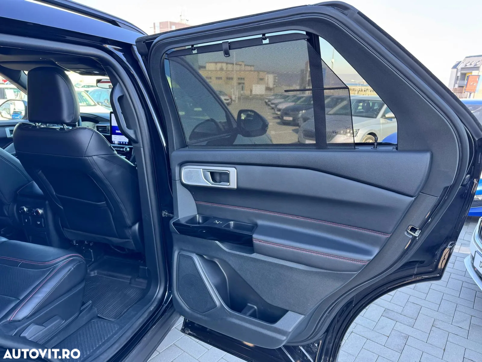 Ford Explorer 3.0 PHEV ST-Line - 25