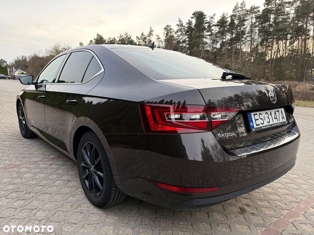 Skoda Superb 1.8 TSI Ambition DSG - 4