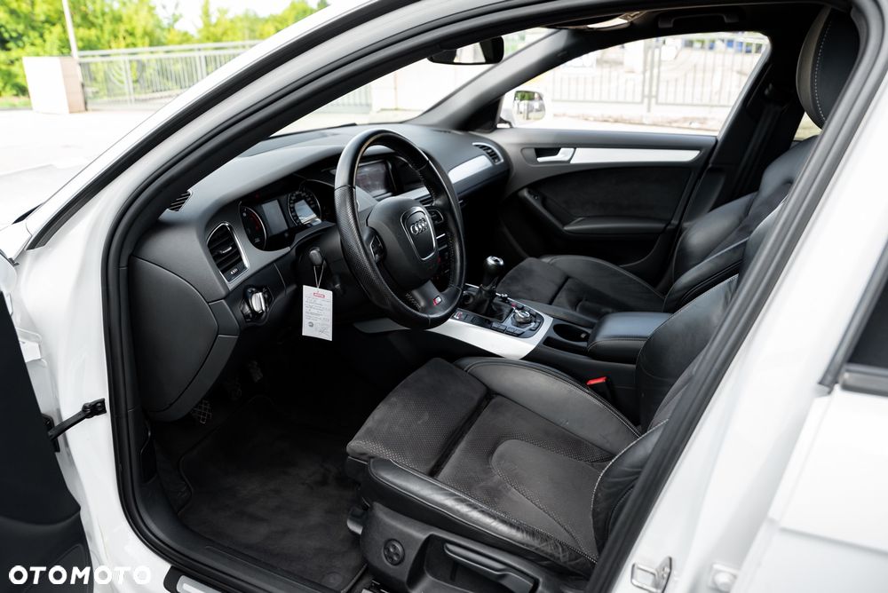 Audi A4 Avant 2.0 TFSI quattro S line Sportpaket - 16