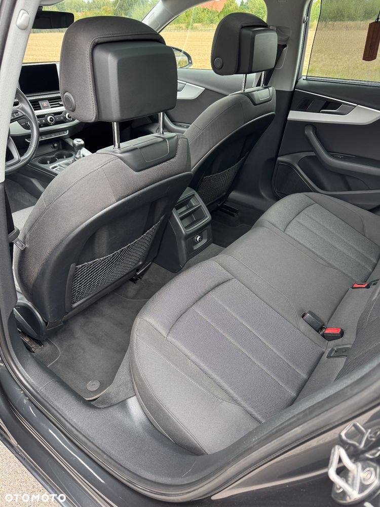 Audi A4 Avant 2.0 TDI - 16