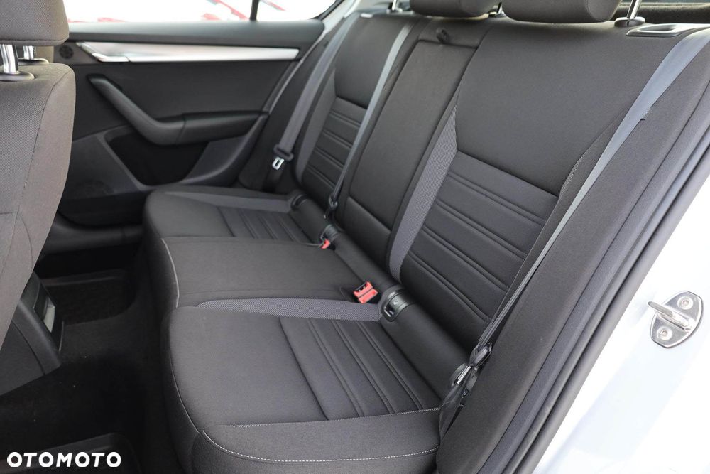 Skoda Octavia 1.5 TSI ACT Ambition - 36