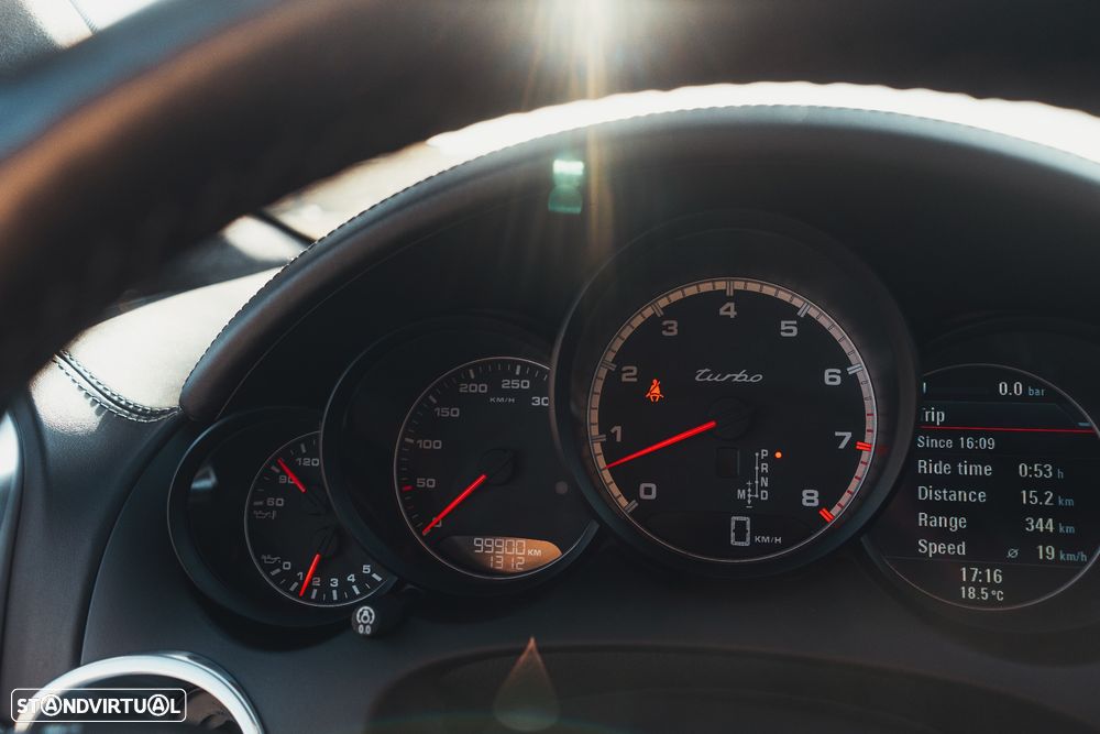Porsche Cayenne Turbo - 42