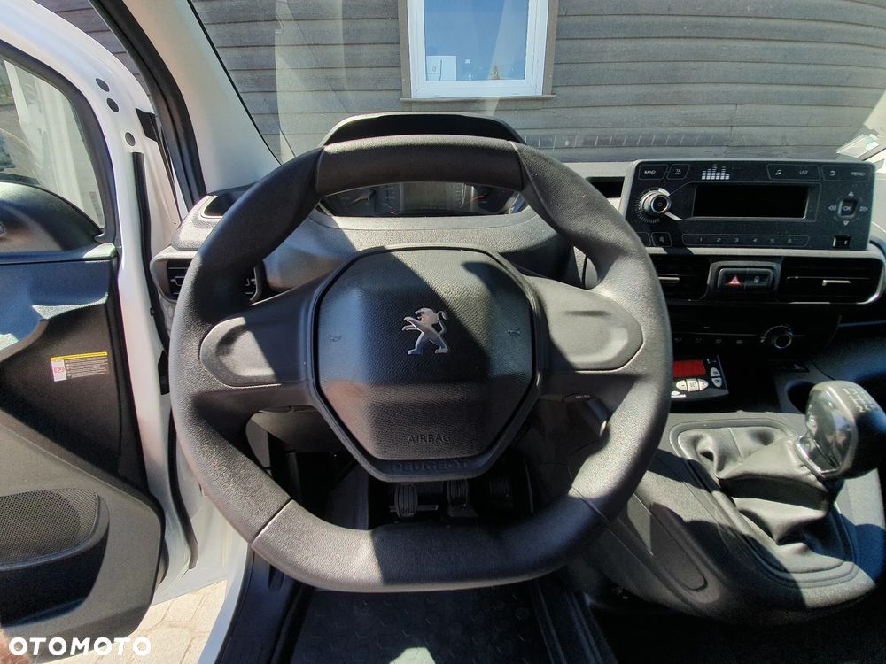 Peugeot PARTNER - 26