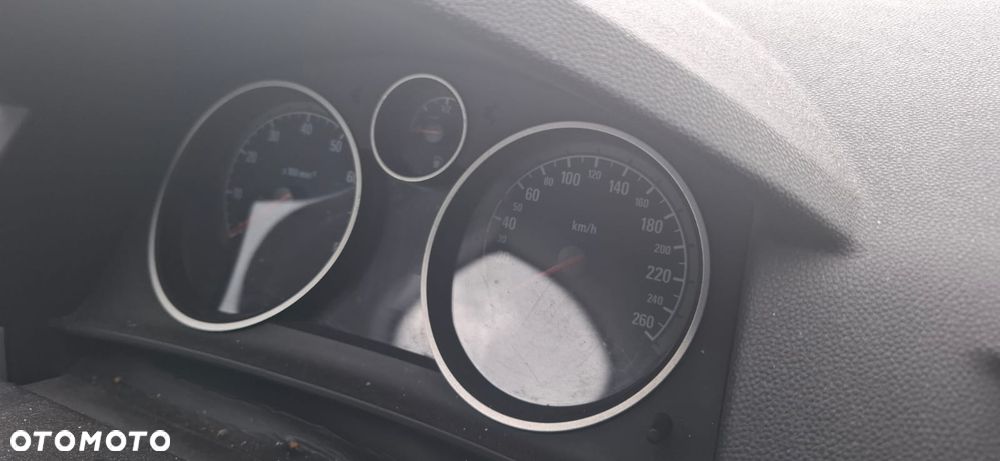 OPEL ASTRA H III KOMBI 04-06 1.4 90KM RADIOODTWARZACZ RADIO - 19