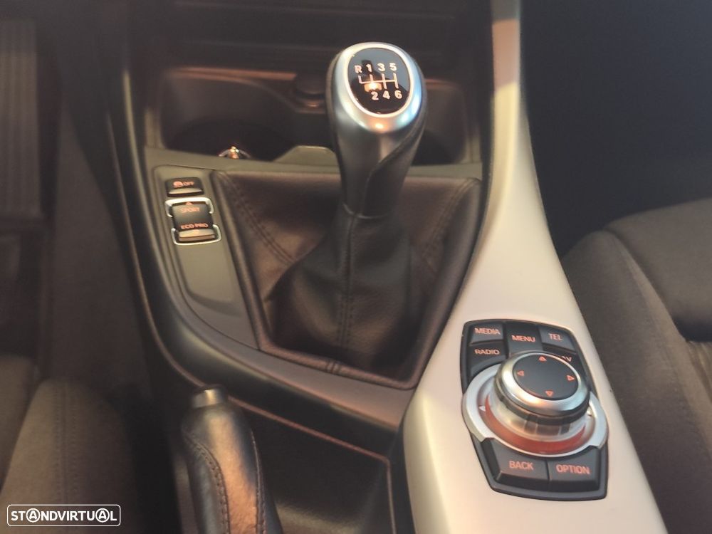 BMW 116 d EfficientDynamics - 9