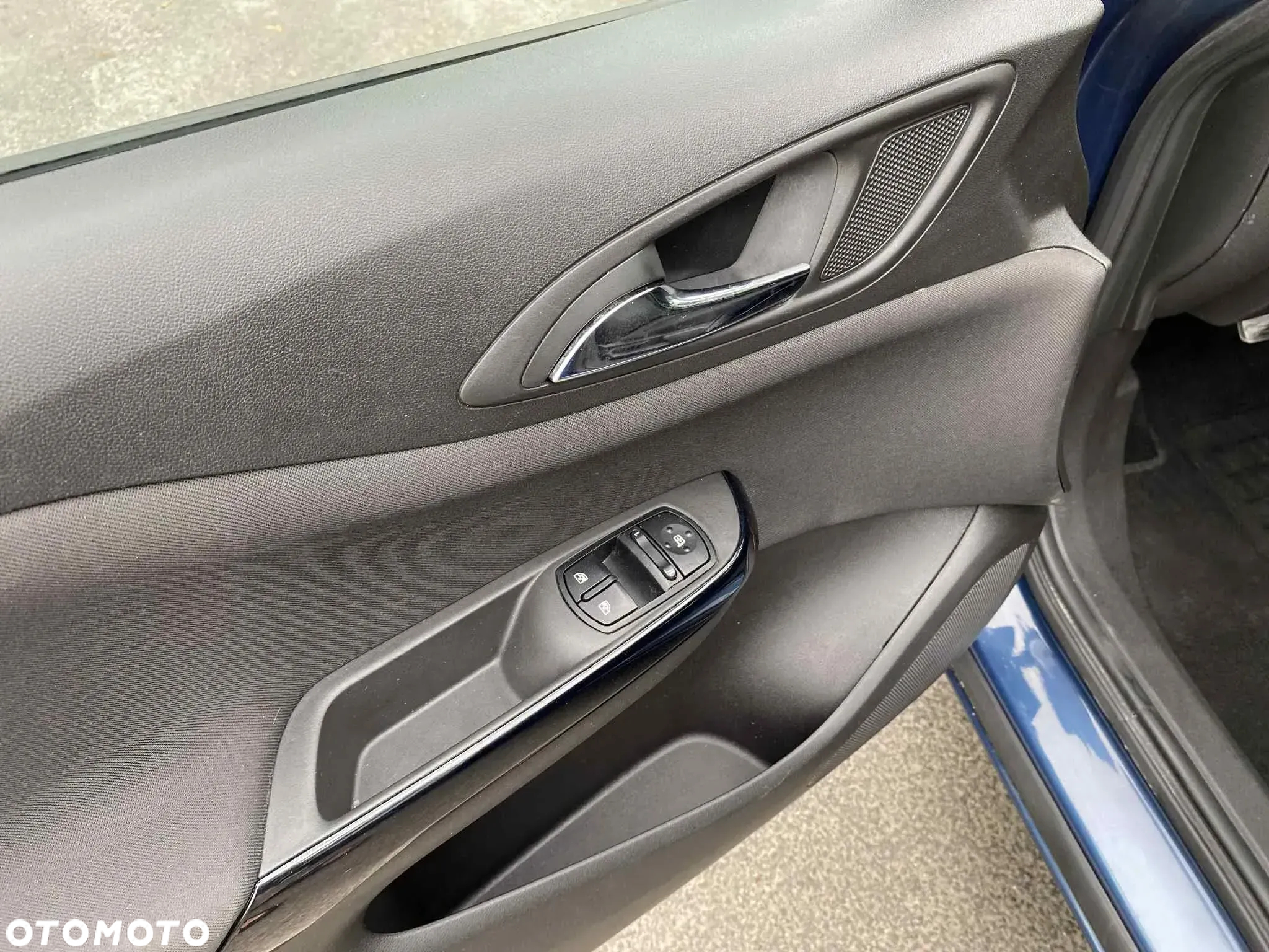 Opel Corsa 1.4 Cosmo - 24