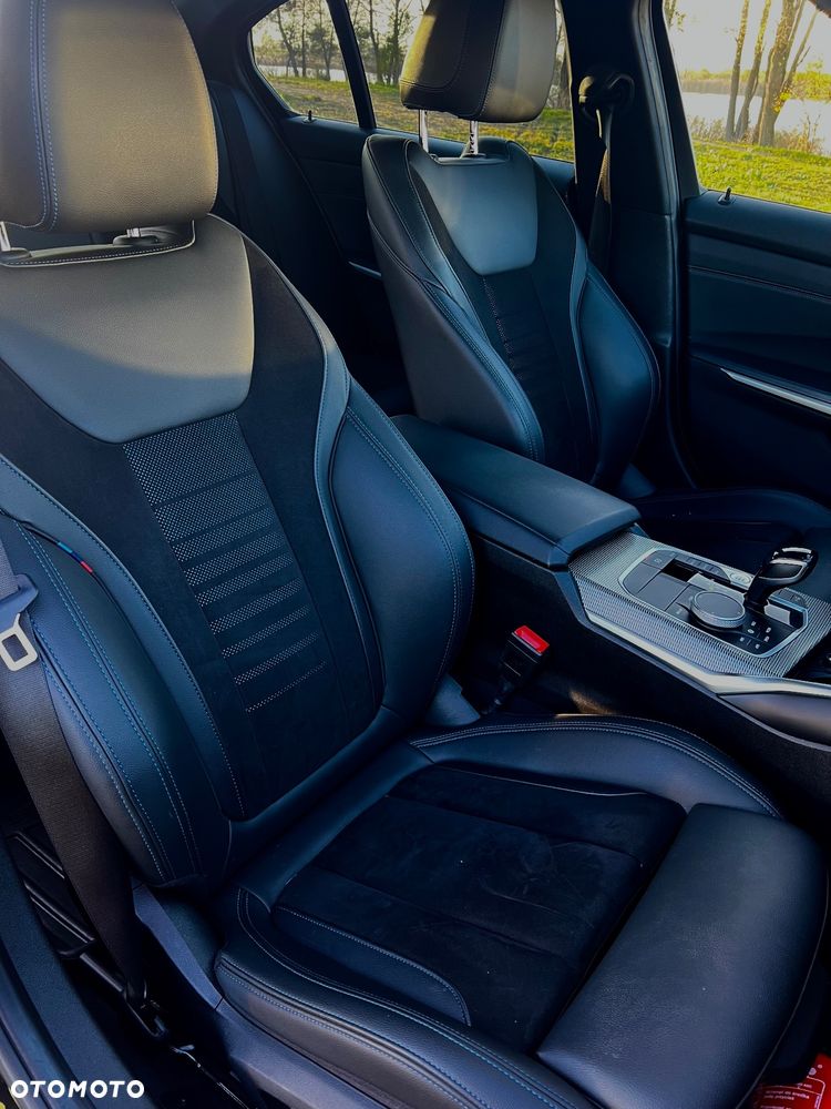 BMW Seria 3 318d M Sport Shadow - 14