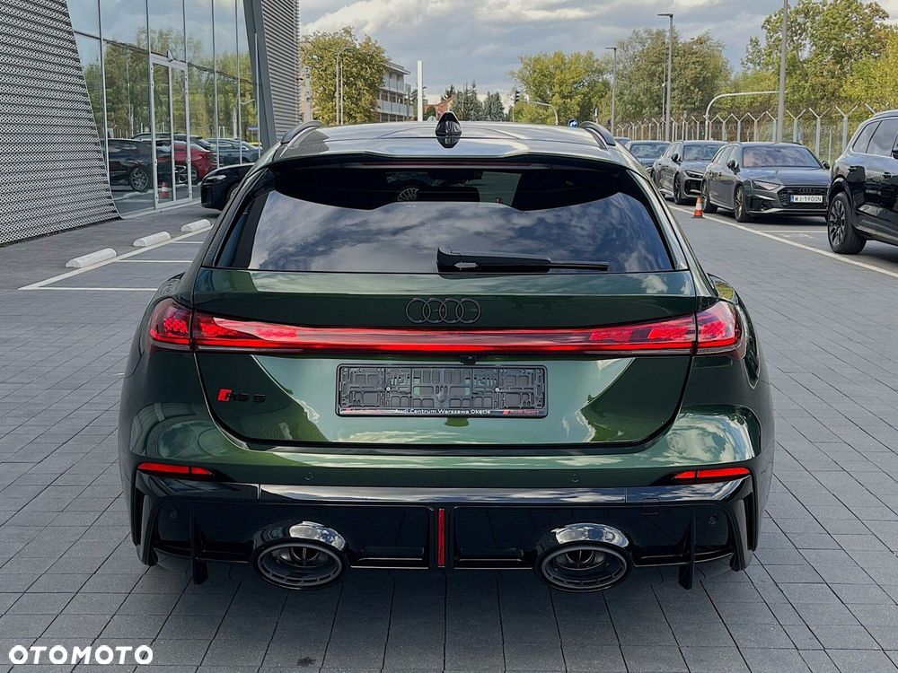 Audi RS5 Avant - 8