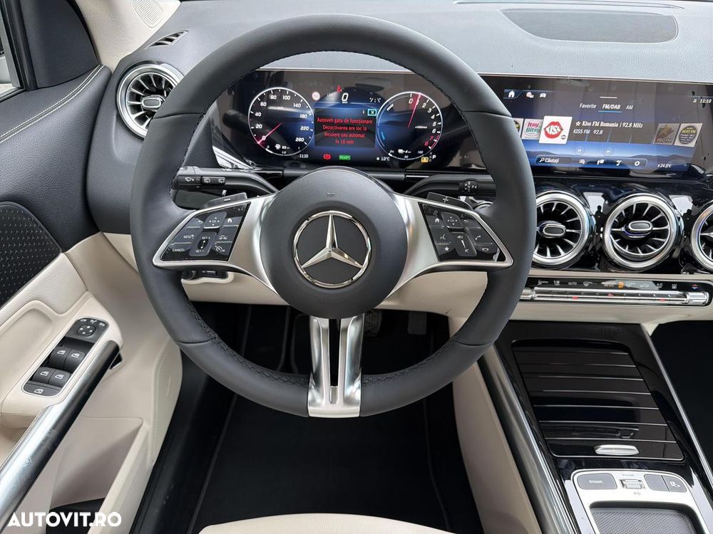 Mercedes-Benz GLA - 12