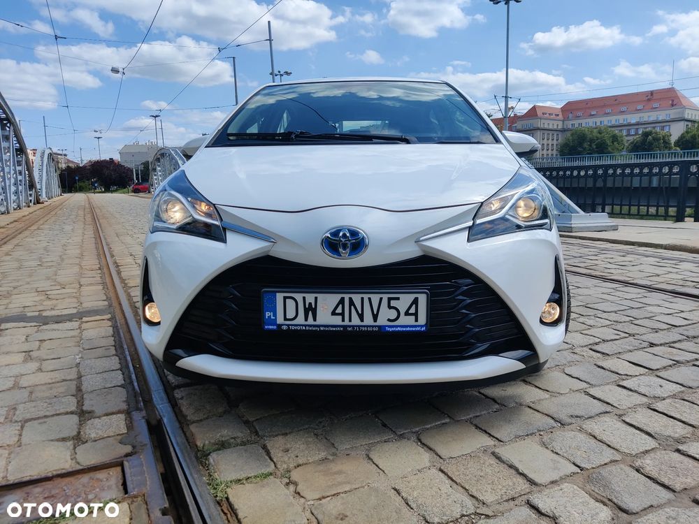 Toyota Yaris Hybrid 100 Premium EU6 - 4