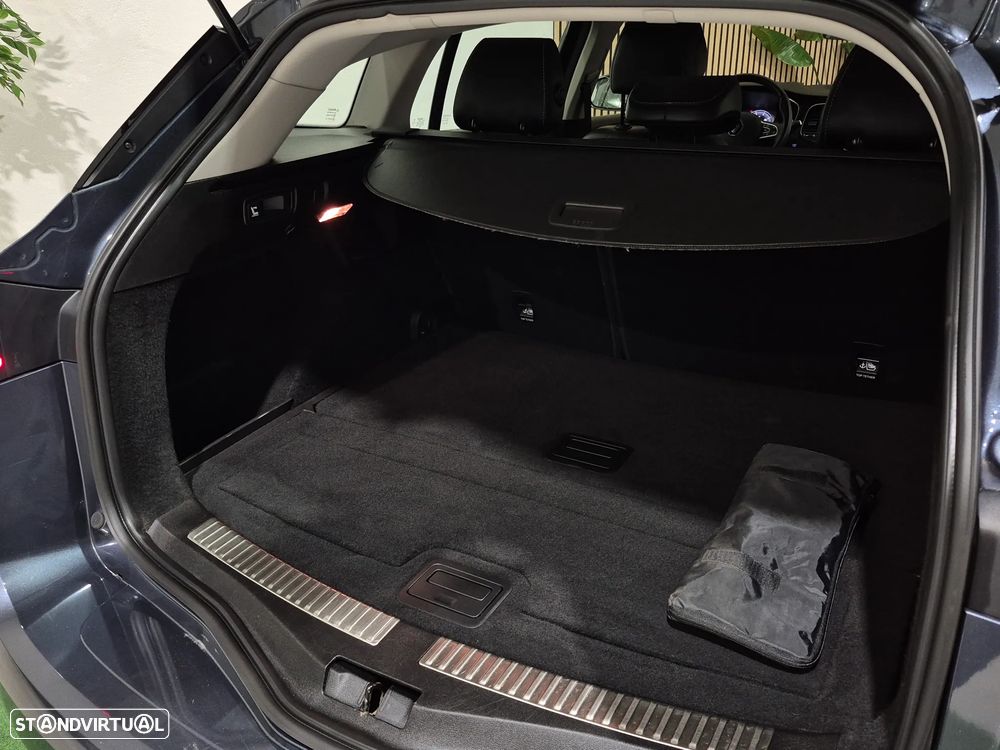 Renault Mégane Sport Tourer 1.2 TCE Intens - 33