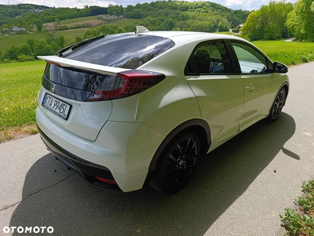Honda Civic 1.8 Sport (Honda Connect+) - 12