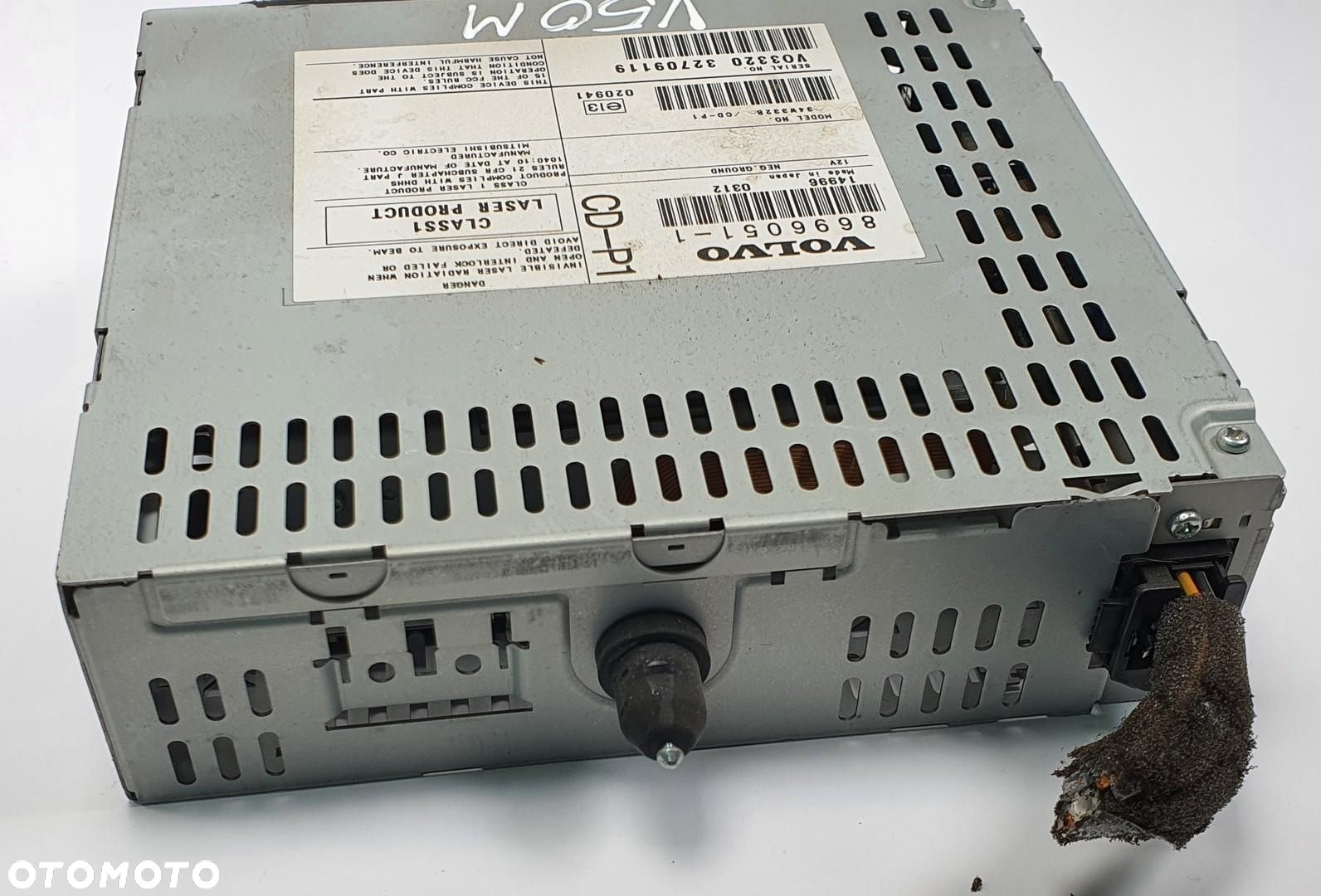 RADIO ODTWARZACZ PŁYT CD VOLVO V50 8696051 - 3
