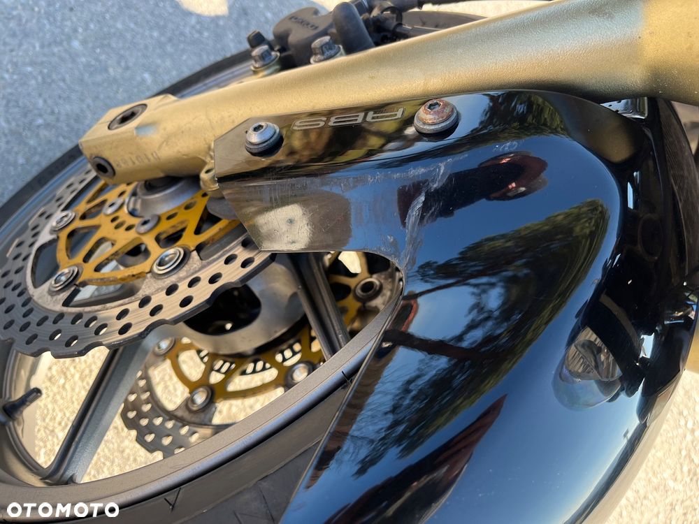 Kawasaki ER - 7
