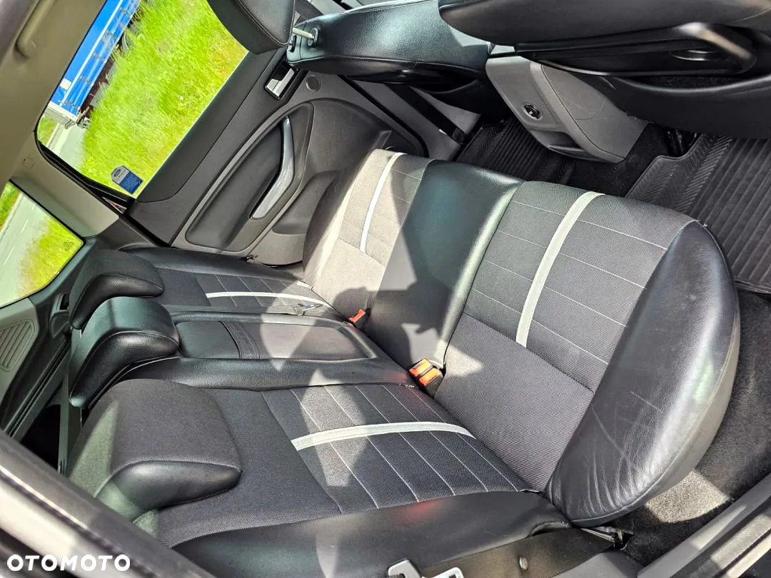 Ford Kuga 2.0 TDCi Titanium - 25