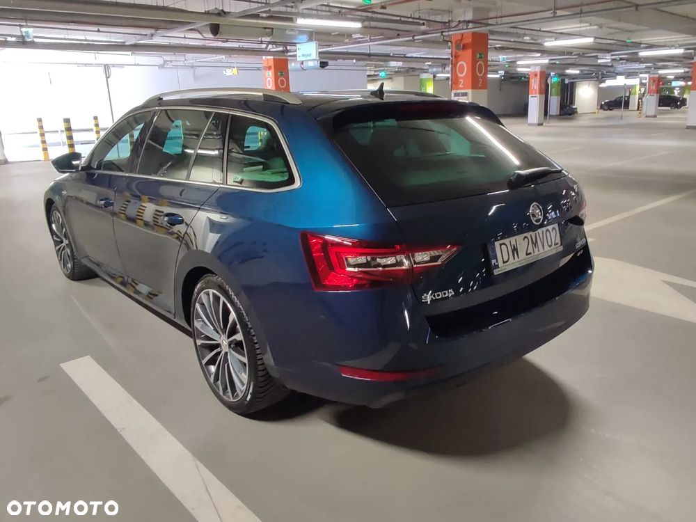 Skoda Superb 2.0 TDI 4x4 L&K DSG - 5