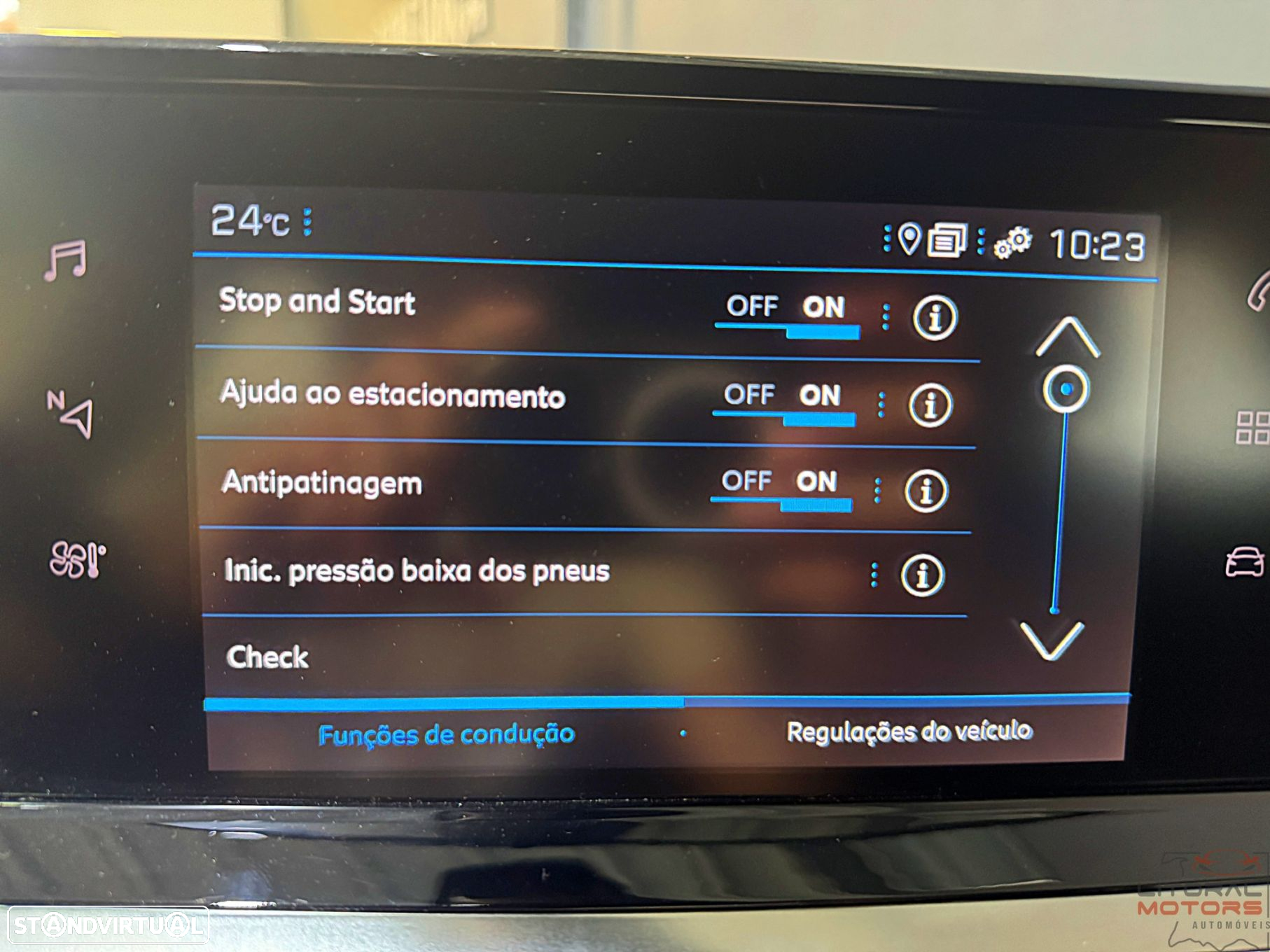 Peugeot 2008 1.2 PureTech Active Pack - 32