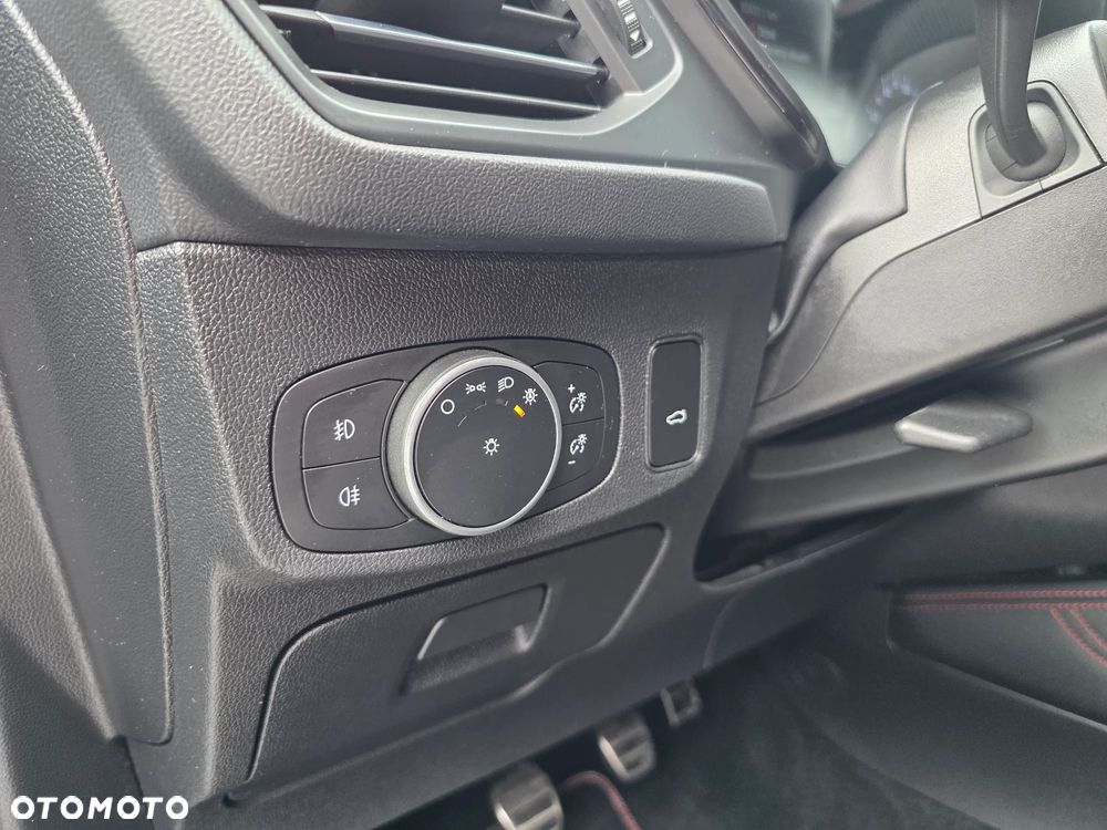 Ford Focus 1.5 EcoBoost ST-Line Business - 24