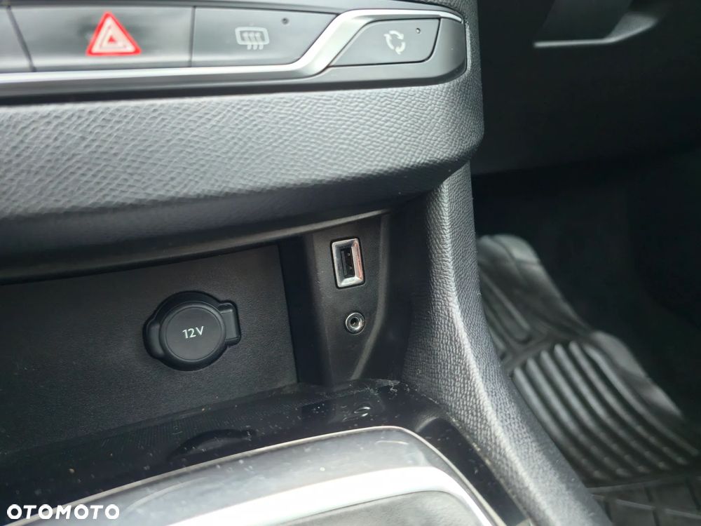 Peugeot 308 1.6 BlueHDi Business Line S&S - 31