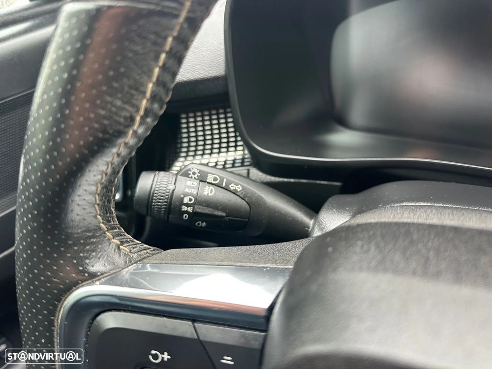 Volvo XC 40 1.5 T5 PHEV R-Design - 12