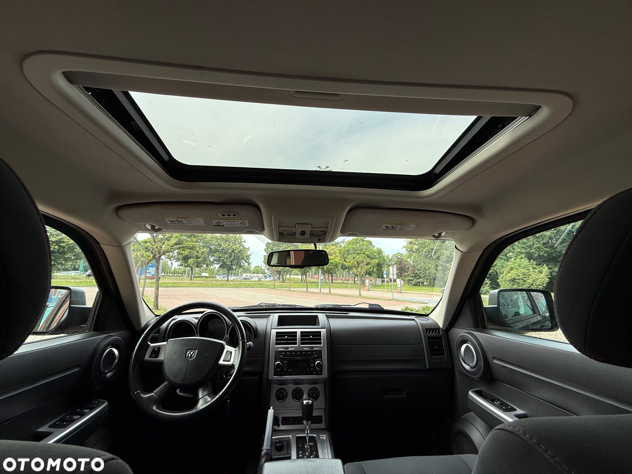 Dodge Nitro 4.0 V6 RT - 15
