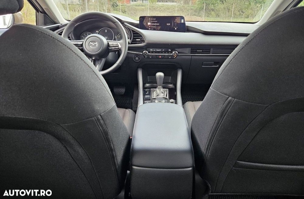 Mazda 3 e-Skyactiv X186 AT MHEV Center-Line - 13