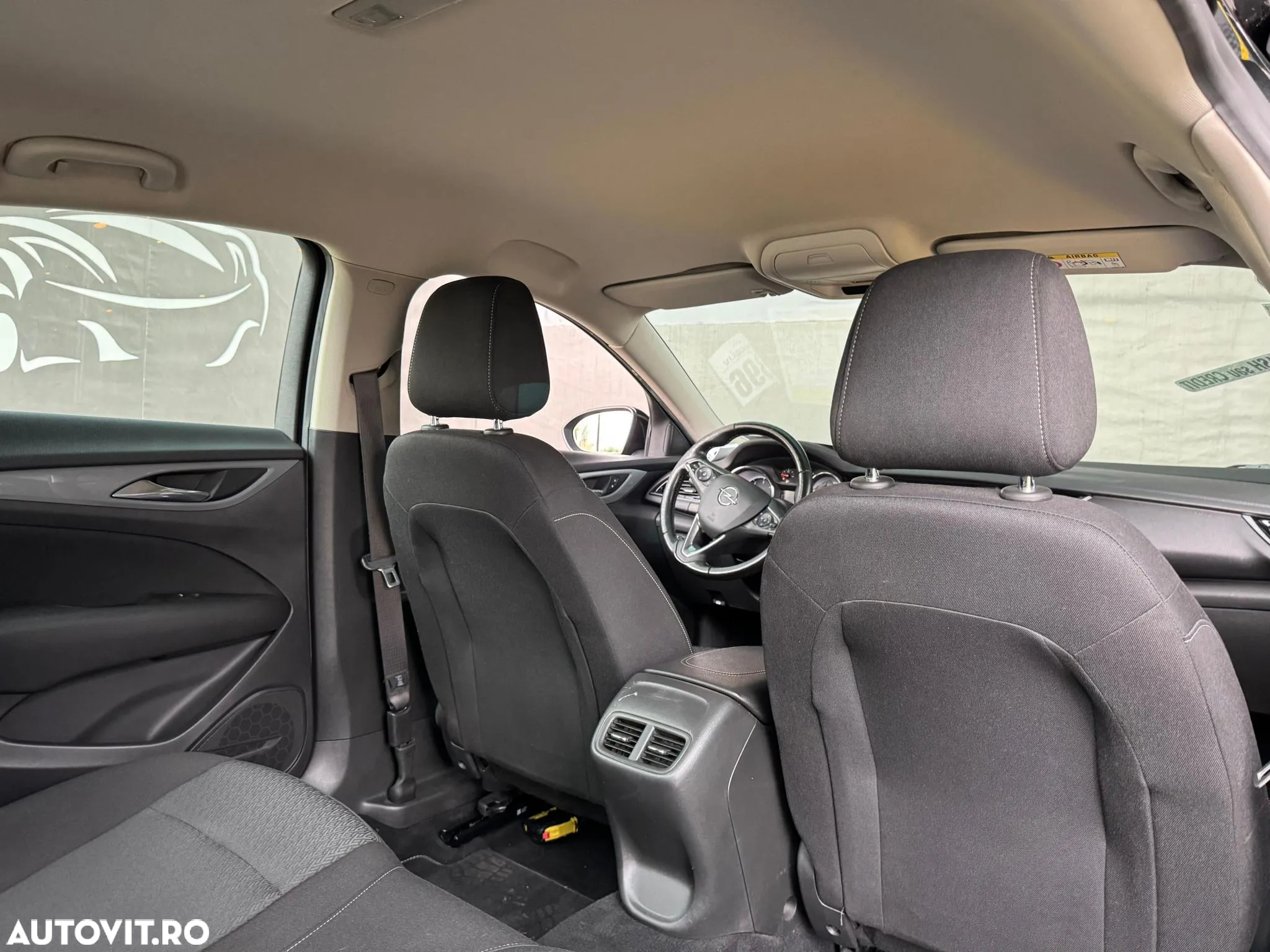 Opel Insignia - 8