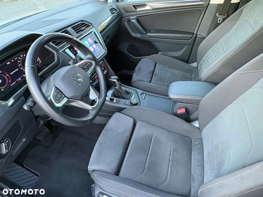 Volkswagen Tiguan 2.0 TDI SCR 4Mot Elegance DSG - 16