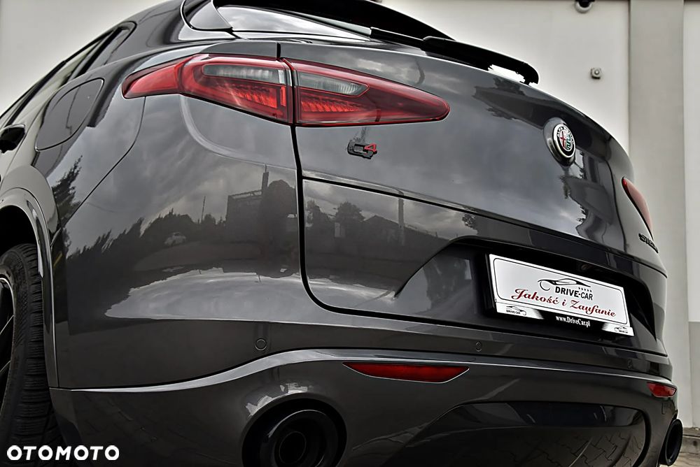Alfa Romeo Stelvio 2.0 Turbo Veloce Q4 - 9