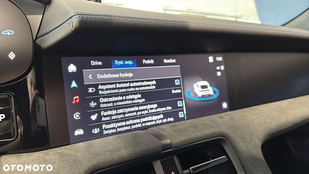 Porsche Taycan 105kWh Turbo S - 31