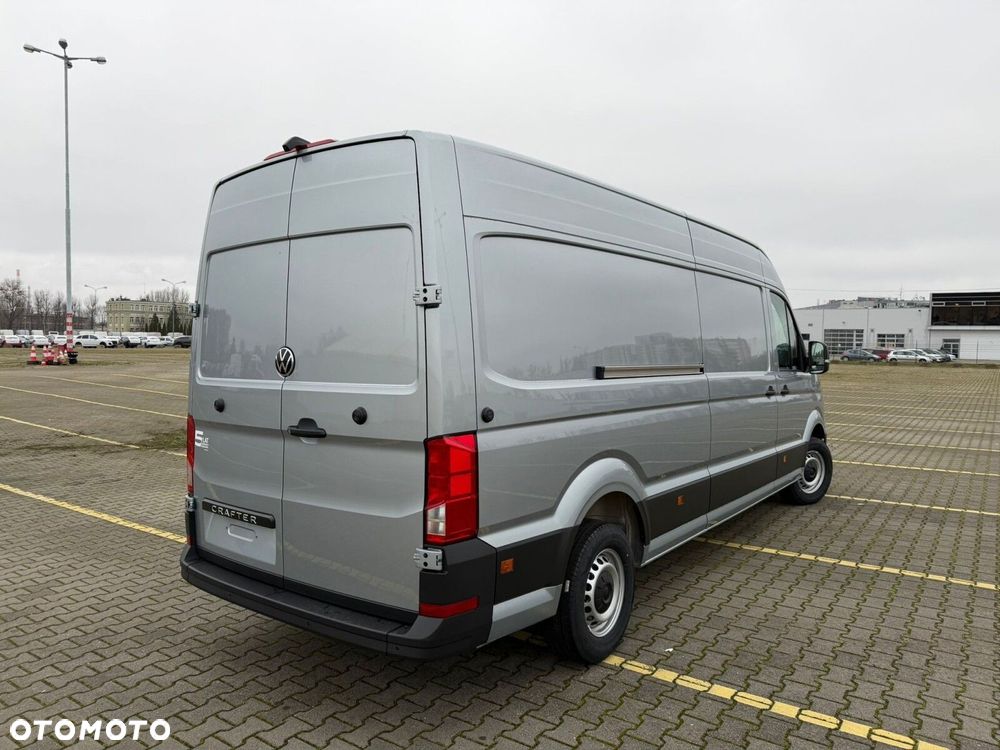 Volkswagen Crafter 35 2.0 TDI L4H3 4490 177KM AUTOMAT - 5