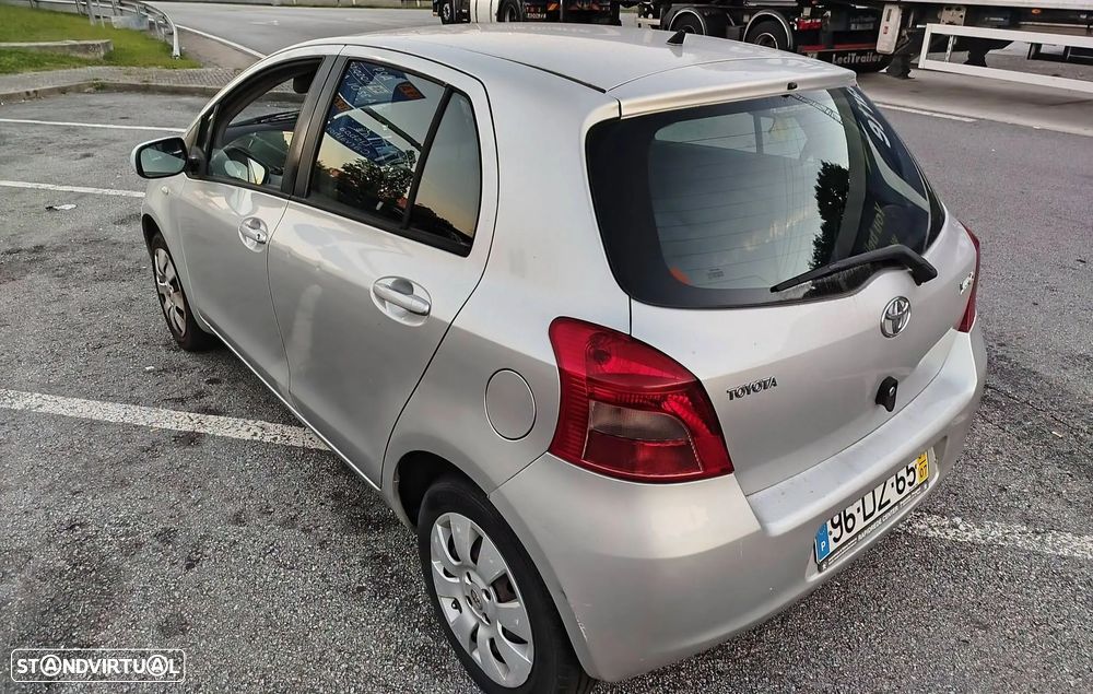 Toyota Yaris 1.0 VVT-i AC - 7