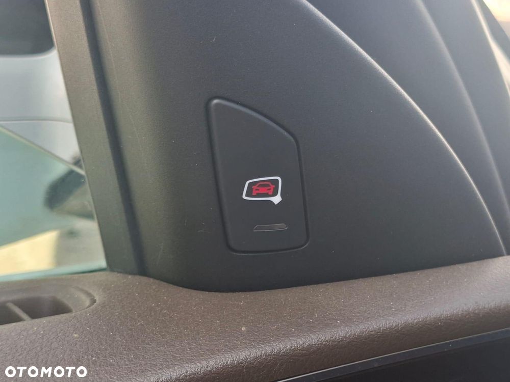 Audi A8 4.0 TFSI L Quattro - 25
