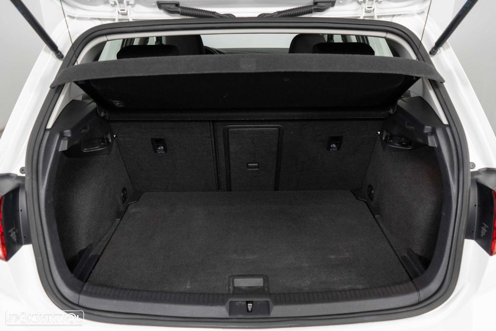 VW Golf 1.0 TSI Confortline - 12