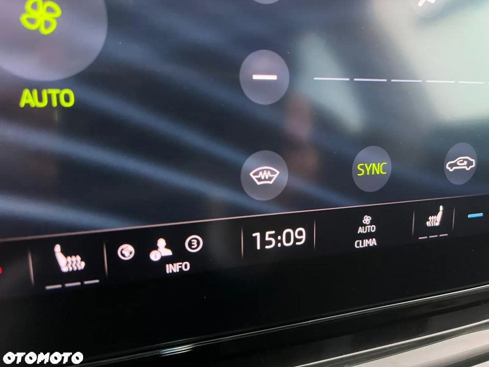 Skoda Octavia 1.5 TSI ACT Style - 24