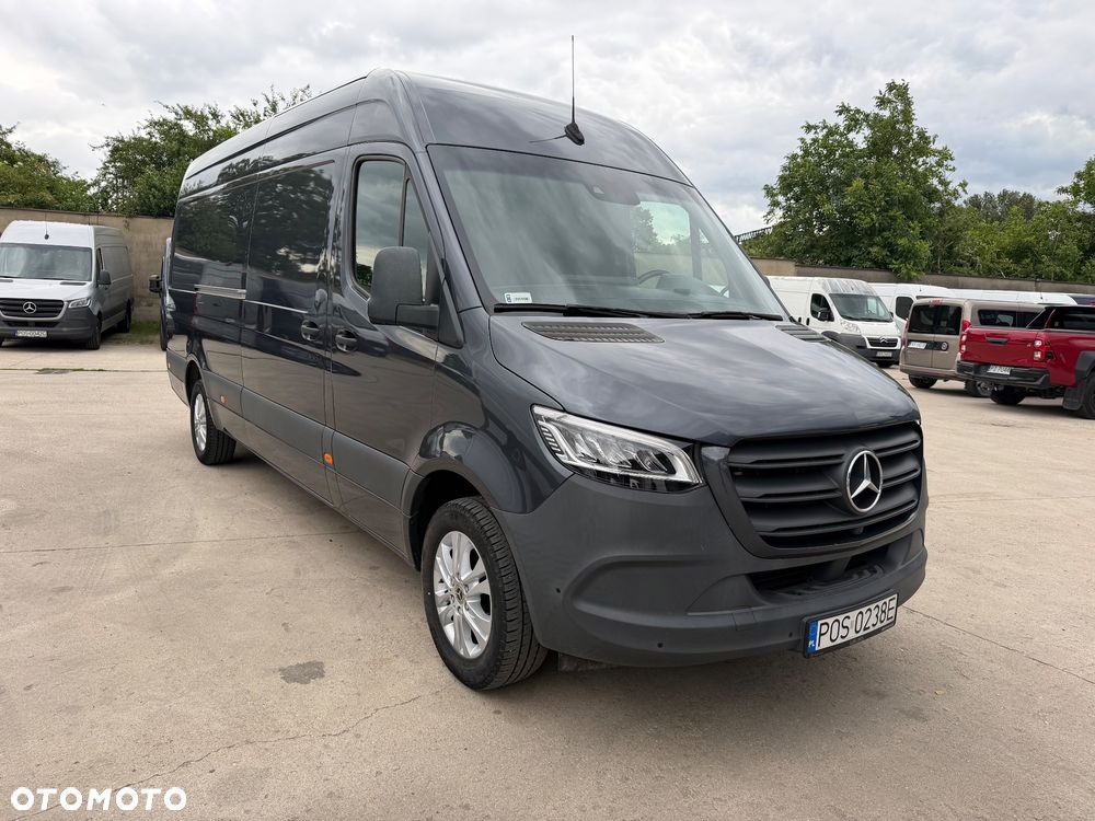 Mercedes-Benz Sprinter - 1