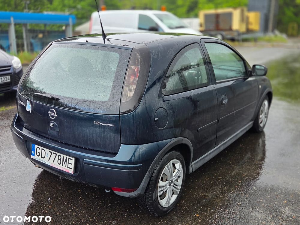 Opel Corsa 1.2 16V Sport - 3