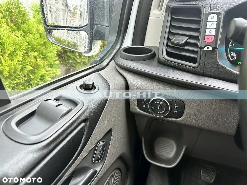 Ford Transit - 28