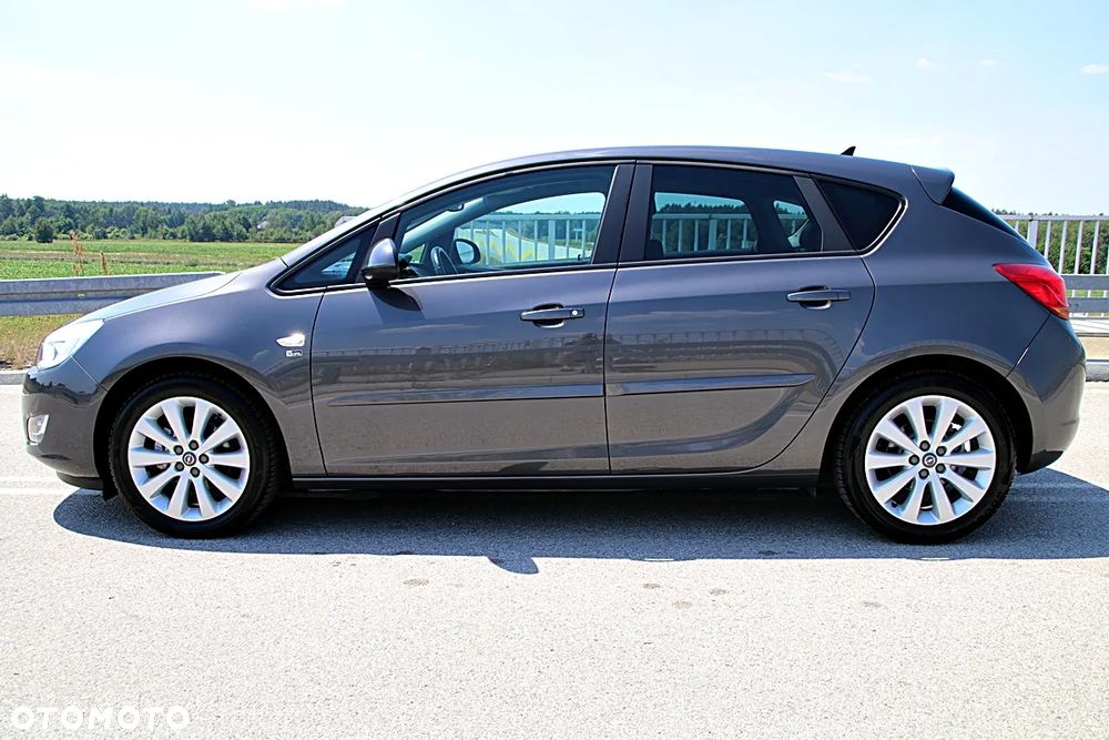 Opel Astra 1.6 Edition Sport - 4