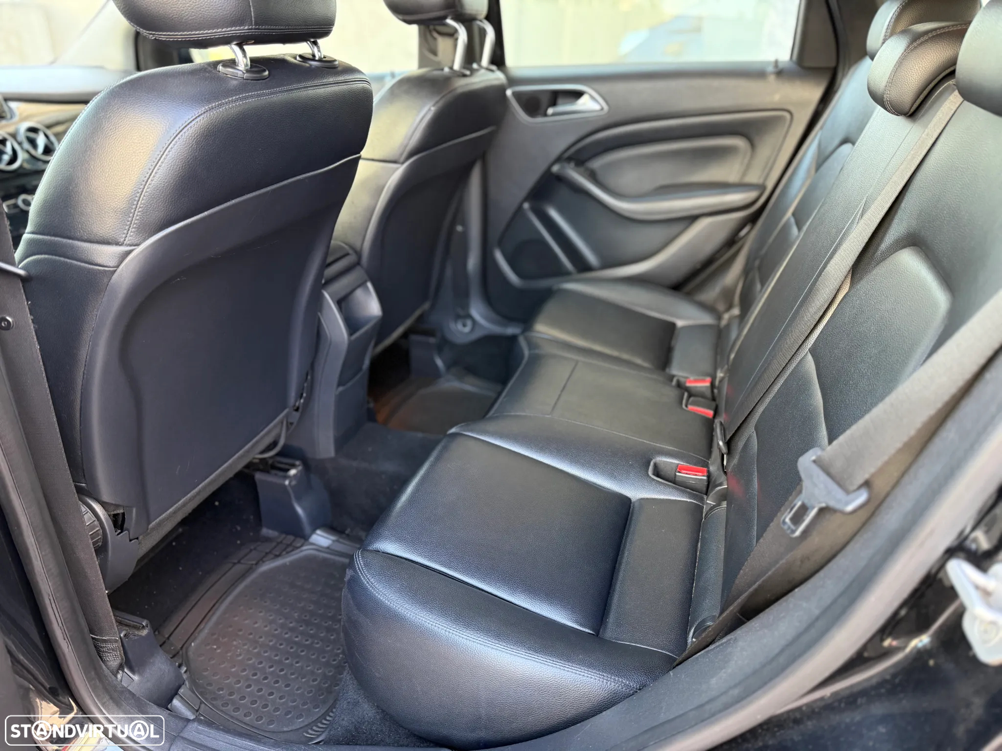 Mercedes-Benz B 180 CDI (BlueEFFICIENCY) 7G-DCT - 14