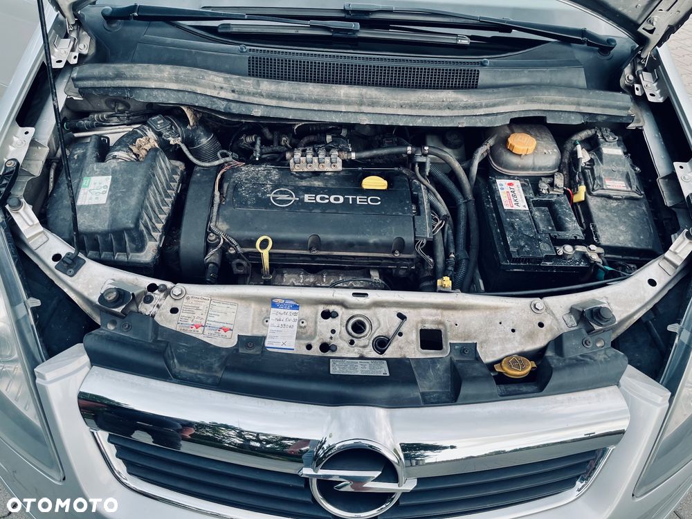 Opel Zafira 1.8 - 13