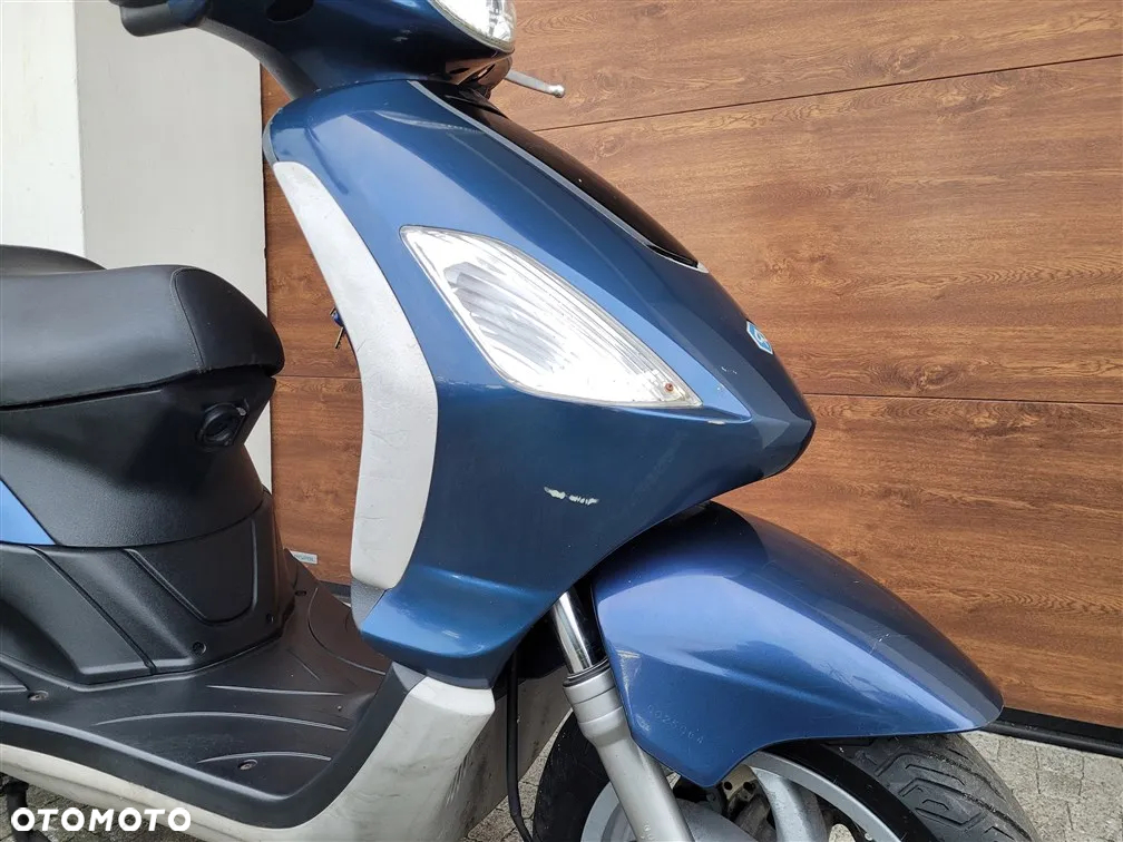 Piaggio FLY - 20