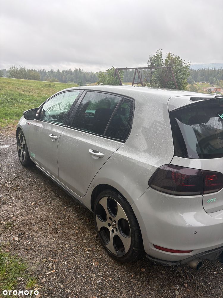 Volkswagen Golf 2.0 TSI GTI Pirelli - 4
