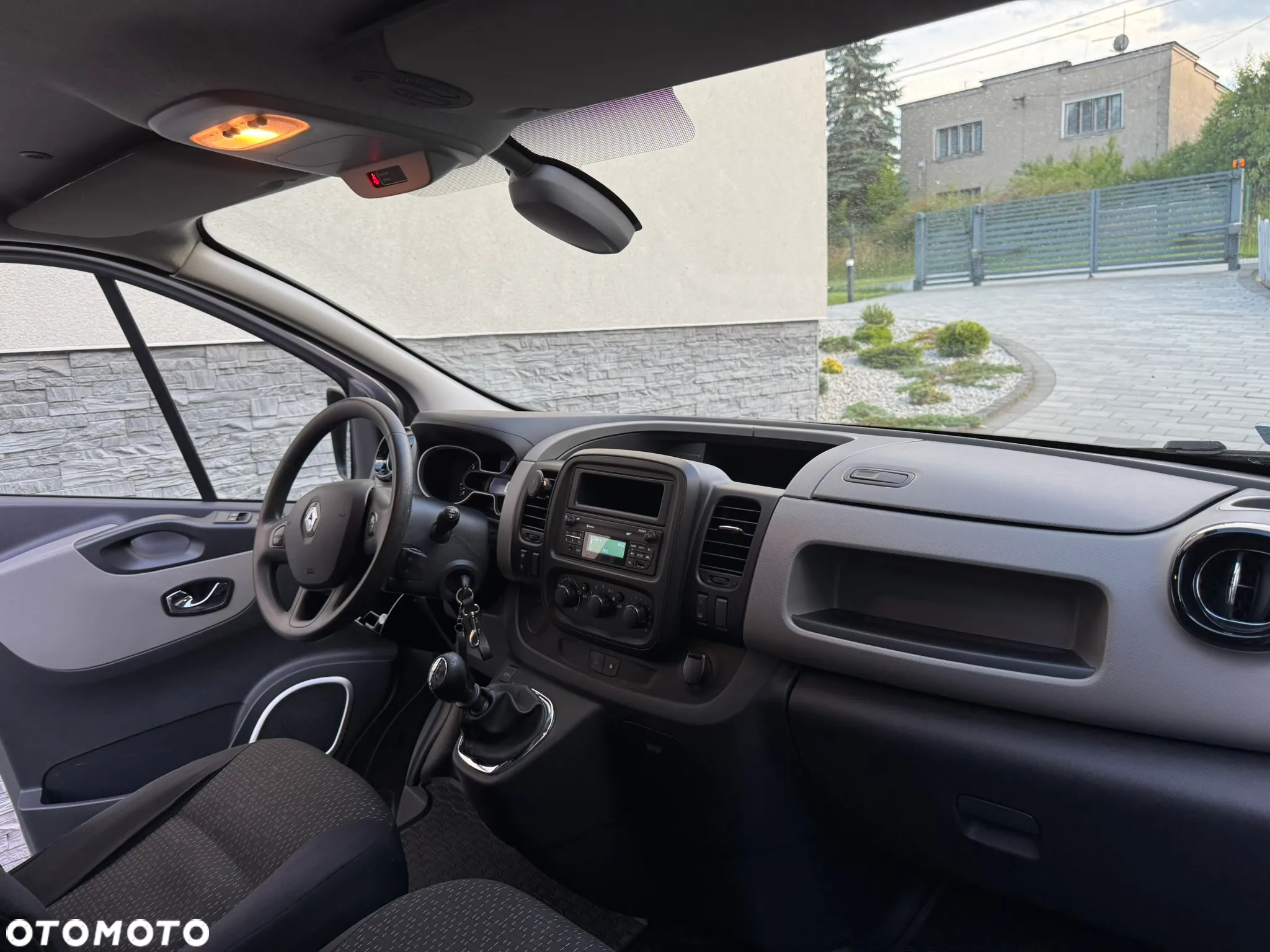 Renault Trafic - 10