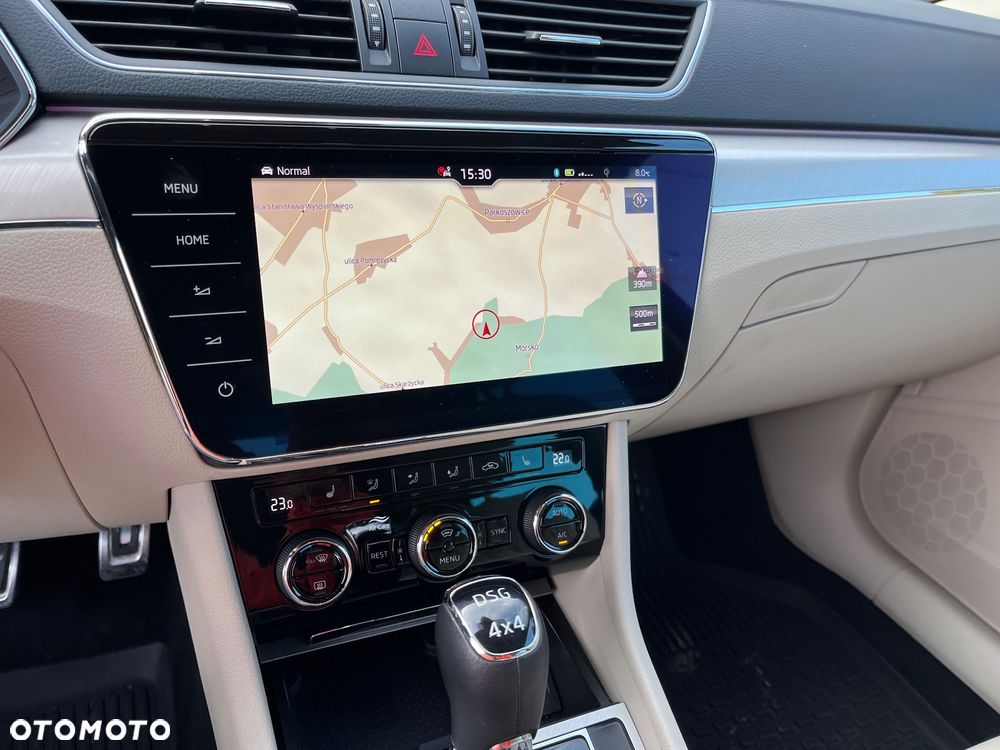 Skoda Superb 2.0 TDI SCR 4x4 L&K DSG - 16