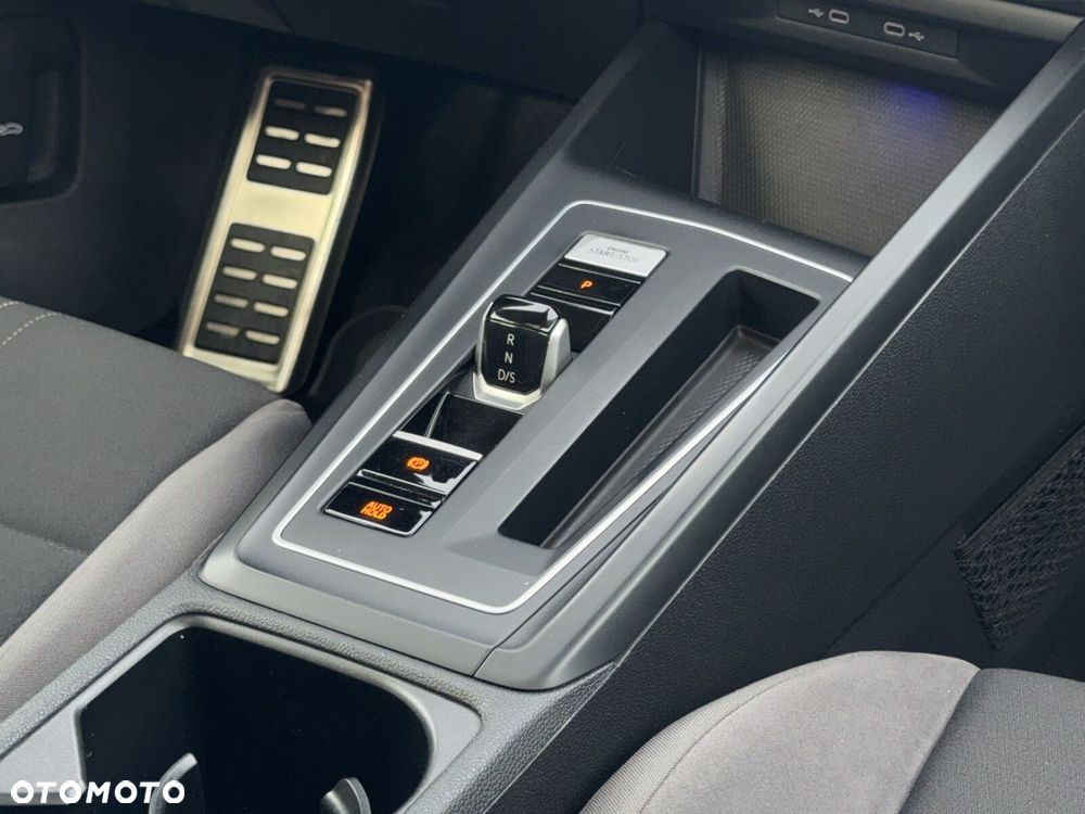 Volkswagen Golf - 17