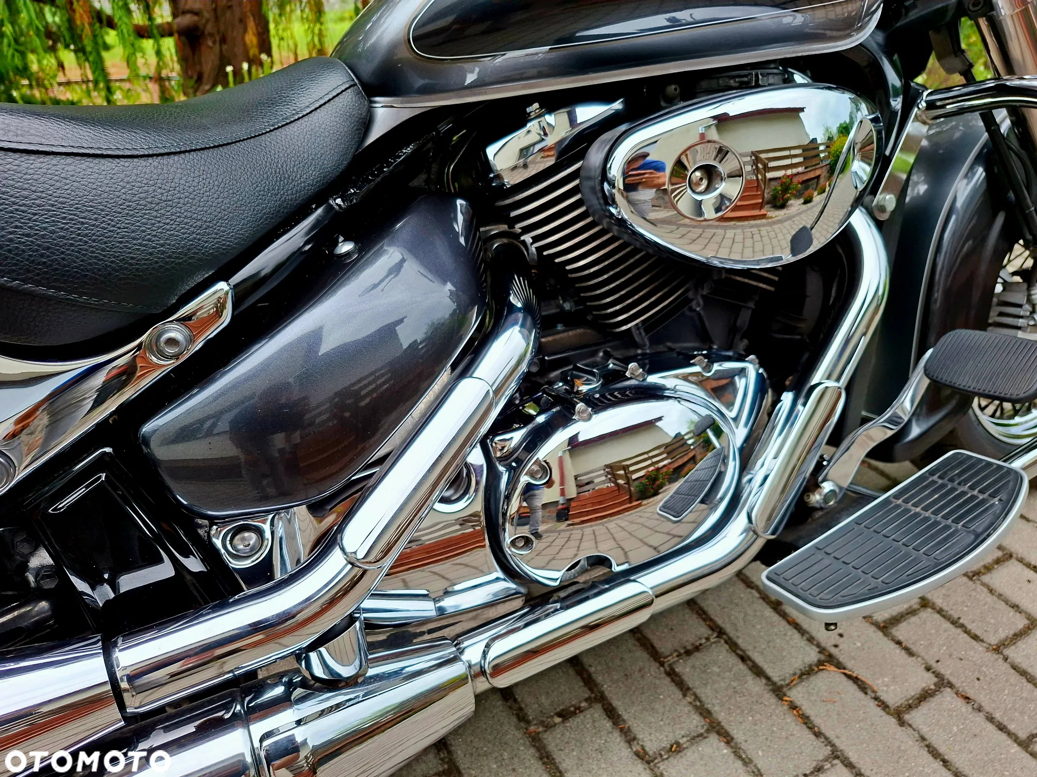 Suzuki Intruder - 18